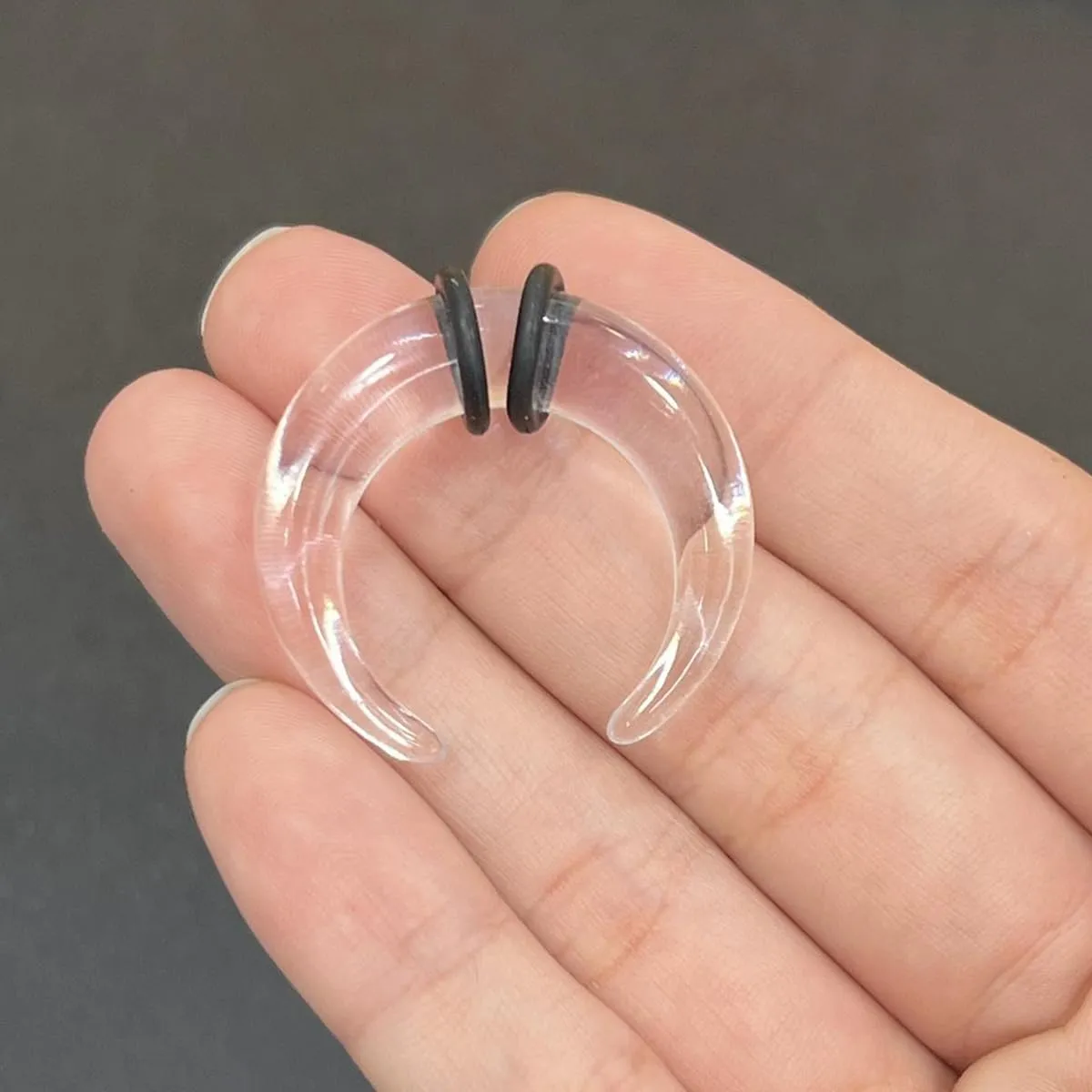 1-2PCS Acrylic Pincher Tapers Septum Rings 00G 0G 1G 2G 4G 6G 8G 10G 12G 14G Buffalo Horseshoe Stretcher Expander Gauges Ear Nose Piercing Taper Kit