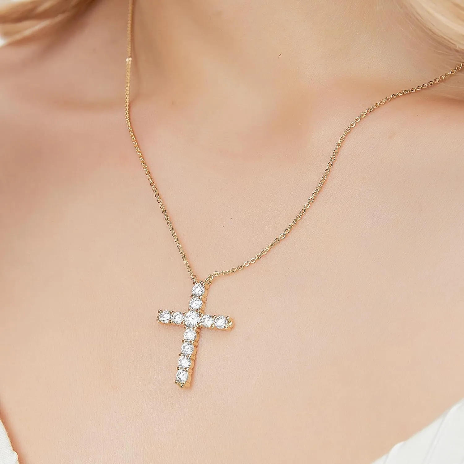 14K Gold Plated Cross Necklace for Women Silver Gold Cubic Zirconia Cross Pendant Necklace for Women Girls Dainty Cross Chain Necklace Jewelry Gifts for Women
