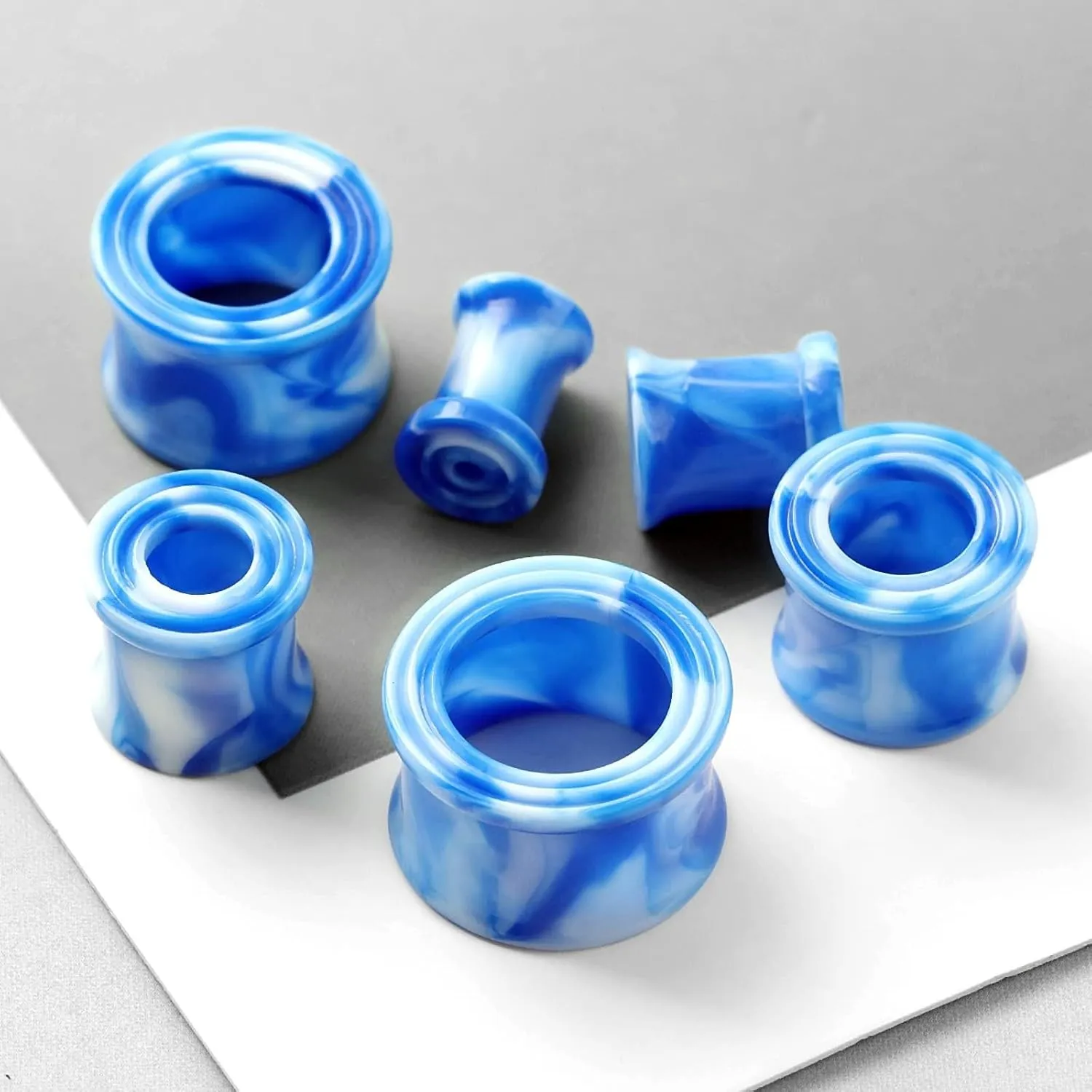 2PCS Acrylic Ear Stretcher Tunnels with Beautiful Pattern Ear Gauges Expander Stretcher Ear Piercing Jewelry
