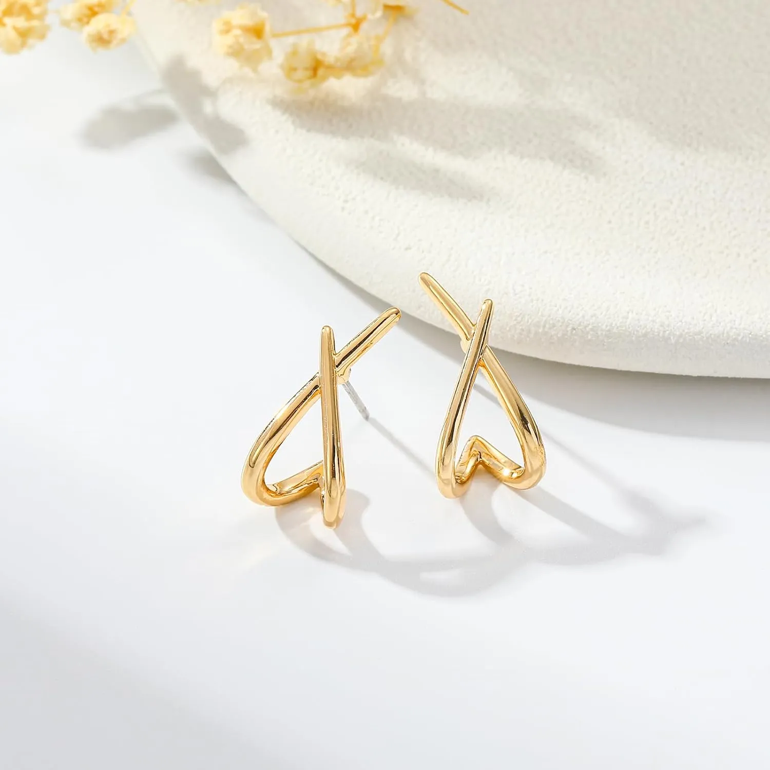 Apsvo Gold Earrings for Women Trendy,14K Gold Stud Earrings Hypoallergenic Earring for Women Gifts Minimalist Simple Dainty Earrings Jewelry