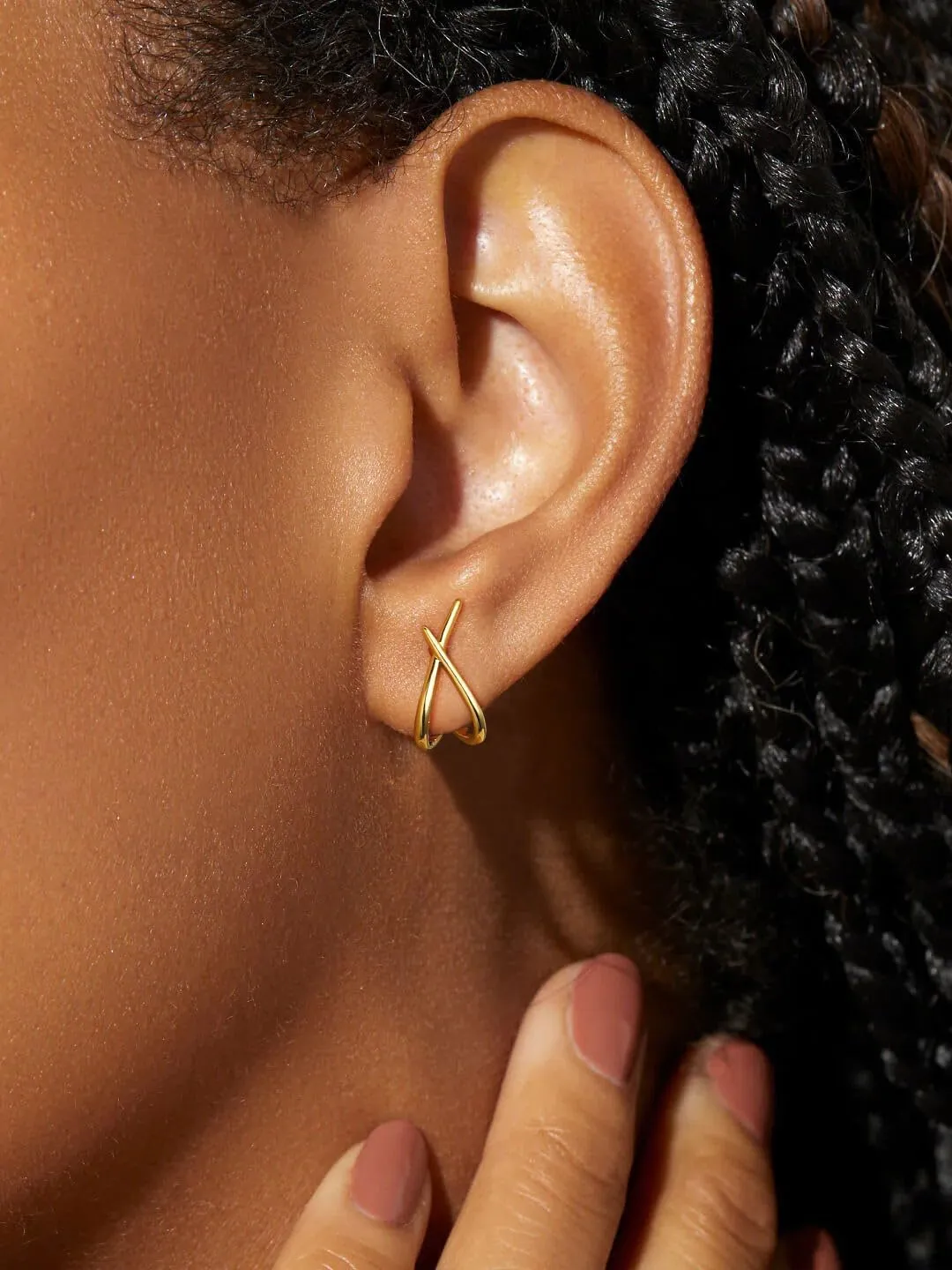 Apsvo Gold Earrings for Women Trendy,14K Gold Stud Earrings Hypoallergenic Earring for Women Gifts Minimalist Simple Dainty Earrings Jewelry