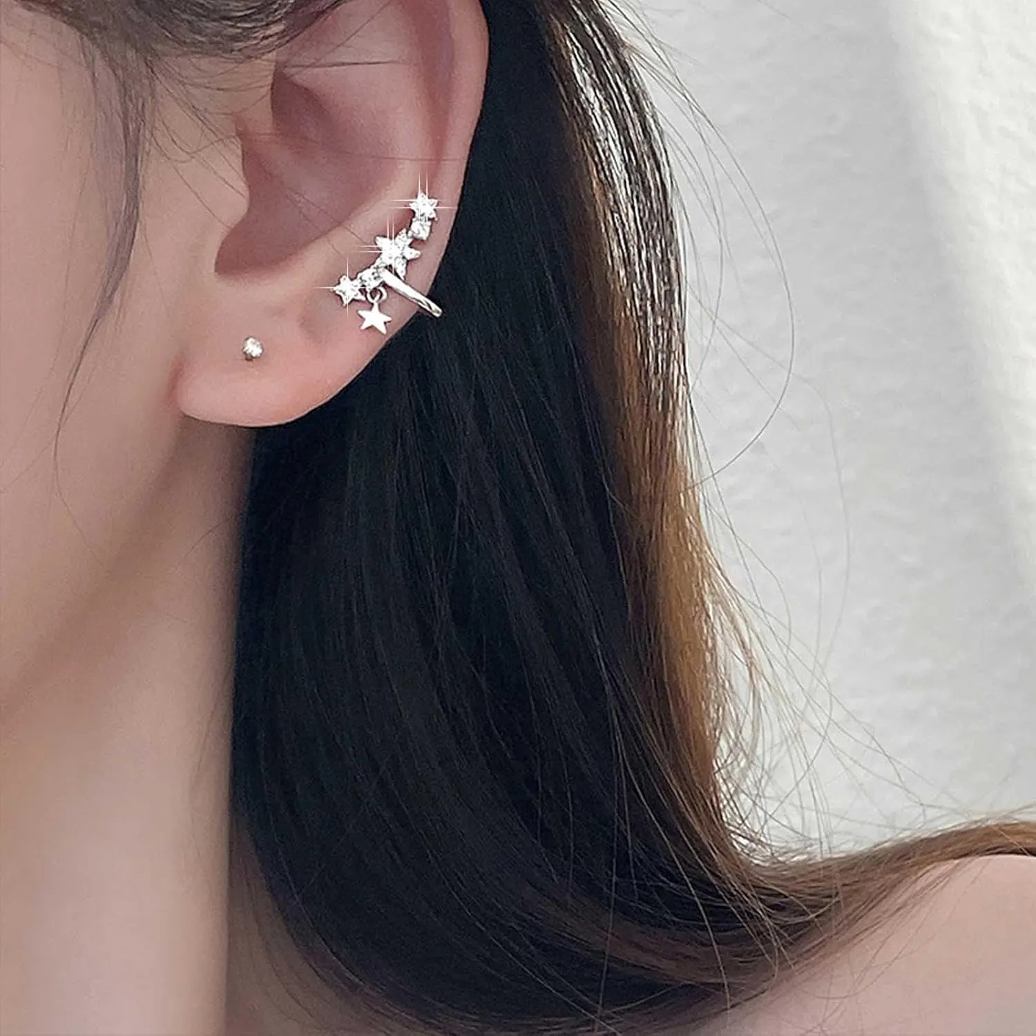 Boho Crystal Star Ear Cuff Earrings Silver Star Cartilage Cuff Earrings Rhinestone Star Cuff Wrap Earrings Non Piercing Clip on Earring Jewelry for Women