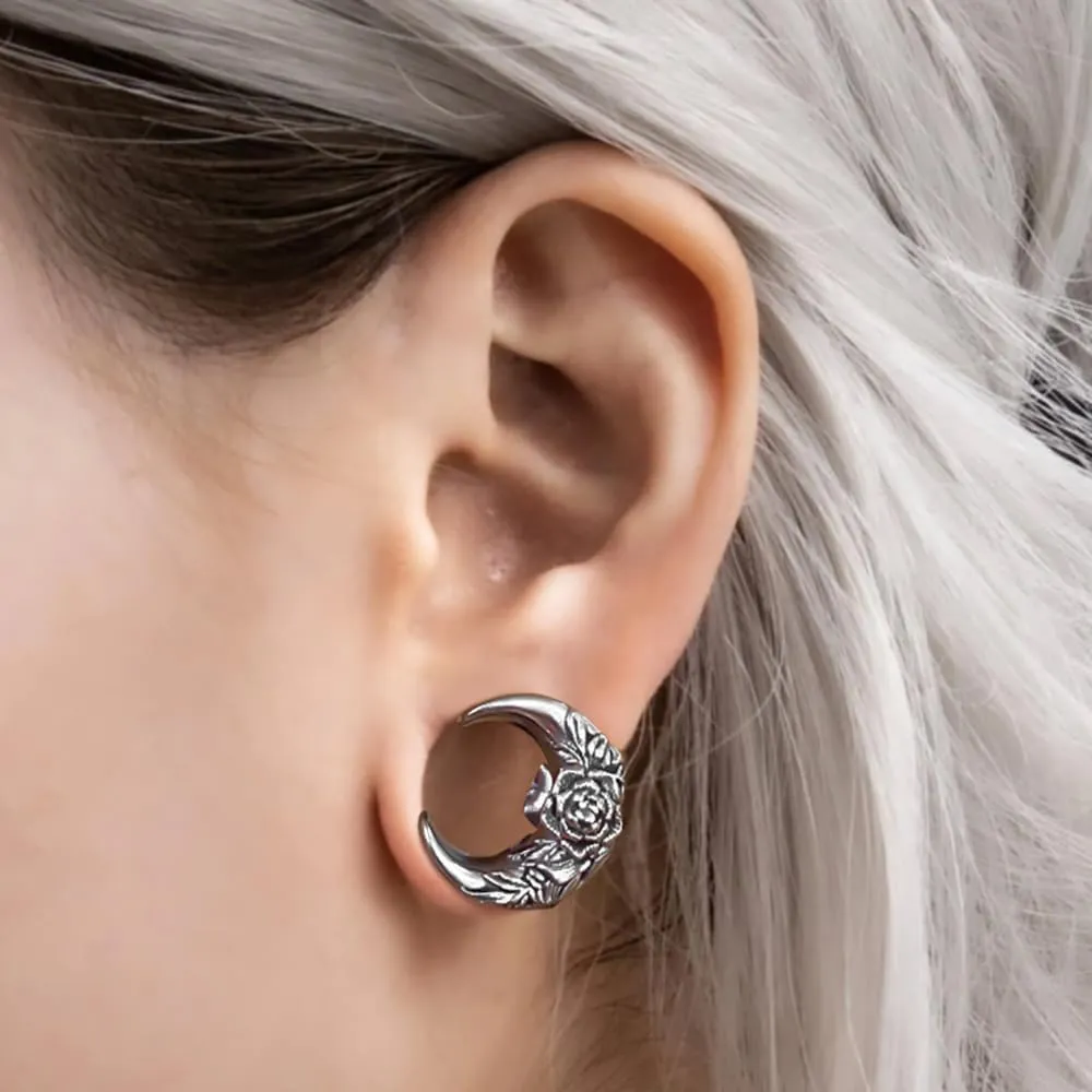 Casvort 2 PCS Hypoallergenic 316 Stainless Steel 0G-1" Hot Moon Flower Saddle Hangers Plugs Unique Saddle Gauges Ear Plugs Expander Stretcher Ear Tunnels Body Piercing Jewelry