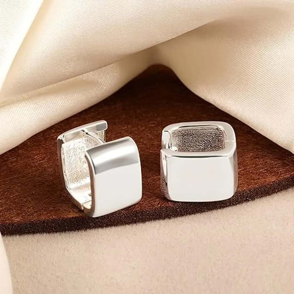 Chunky Square Hoop Earrings for Women Gold Silver Square Stud Earrings Statement Cute Huggies Earrings Small Geometric Hoop Earrings Trendy Delicate Minimalist Square Accessories Jewelry