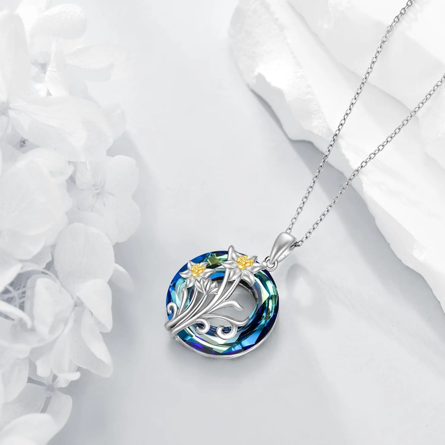 Circle Crystal Necklace Axolotl/Tiger/Turtle/Bear/Cat/Bunny/Bird/Hummingbird/Penguin/Frog/Hippo/Bee/Mushroom/Tree of Life/Lotus/Sunflower/Daffodil/Dog/Dolphin/Wolf Pendant Necklace Animal Jewelry Gifts For Women