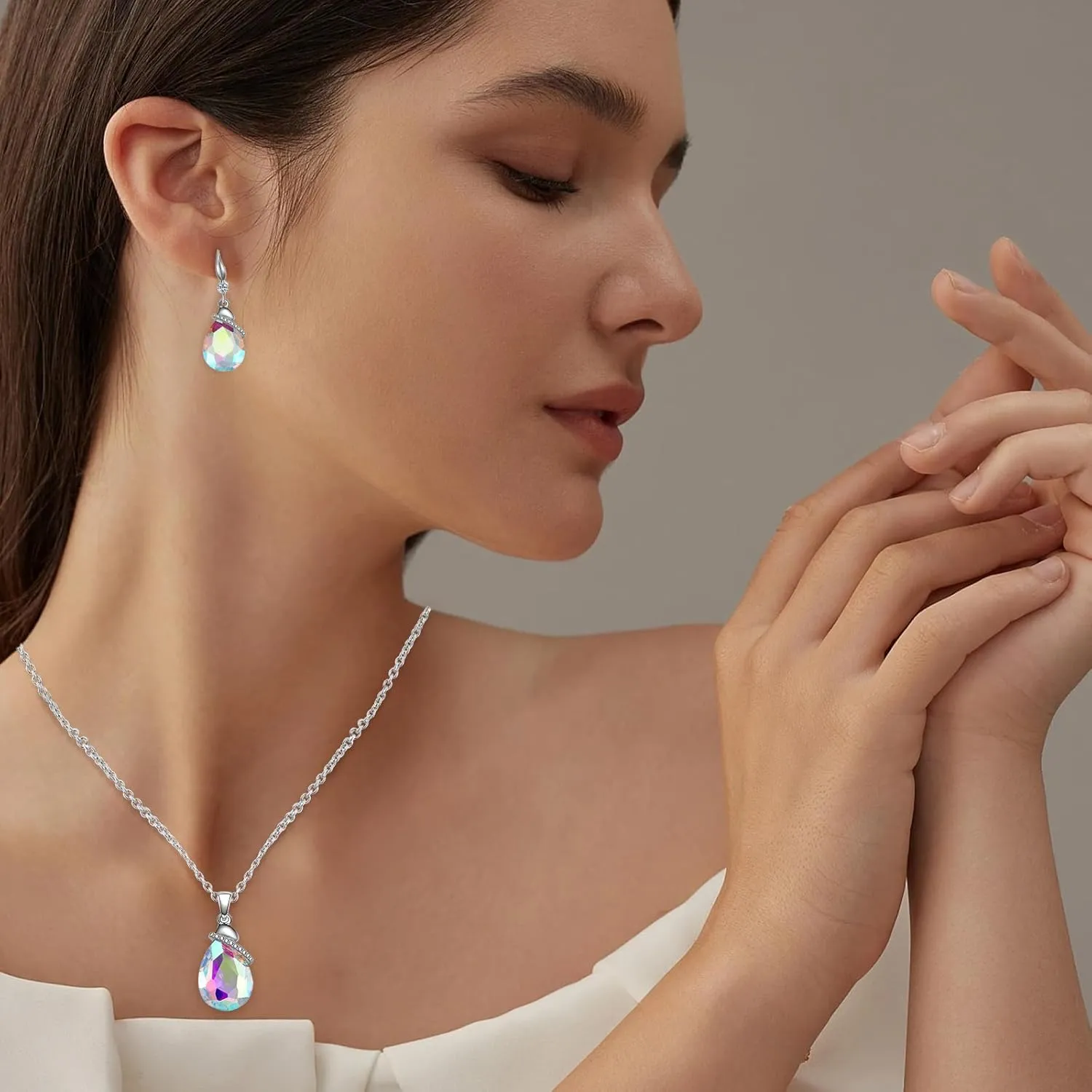 Crystal Jewelry Sets for Women, Silver/Gold Plated Teardrop Oval Pendant Necklace and Earring Rhinestone Dangling Sets Birthday Anniversary Wedding Mothers Day Gifts for Women