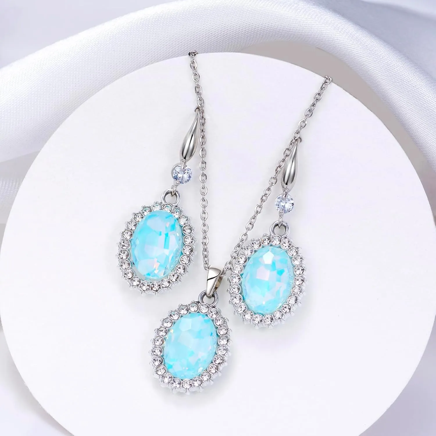 Crystal Jewelry Sets for Women, Silver/Gold Plated Teardrop Oval Pendant Necklace and Earring Rhinestone Dangling Sets Birthday Anniversary Wedding Mothers Day Gifts for Women