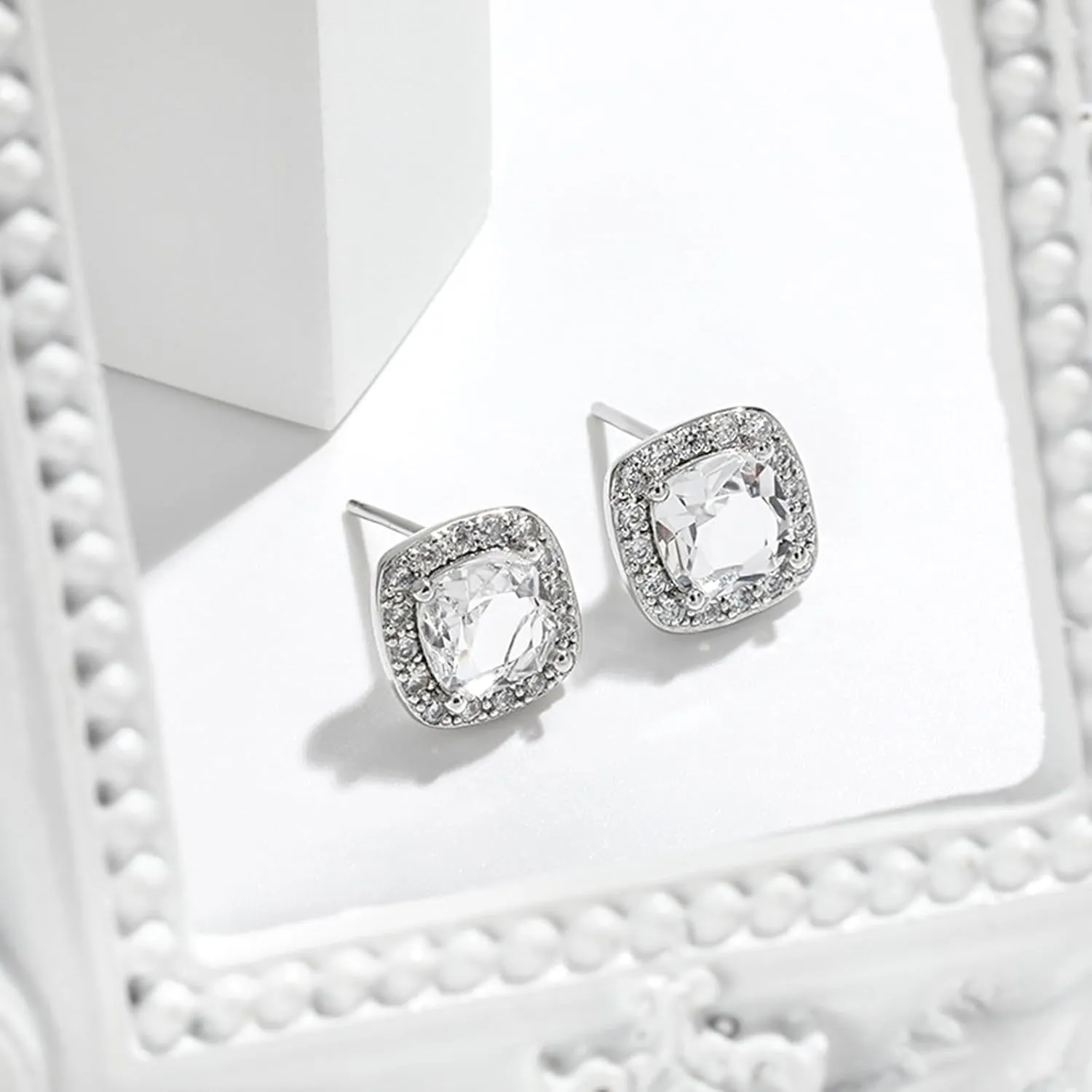 Cubic Zirconia Earrings and Necklace Set for Women 14K White Gold Plated Bridesmaid Jewelry Set for Women Silver Pendant Necklace Hypoallergenic Stud Earrings Set Jewellery Gift for Mom Wife Bride Bridesmaid