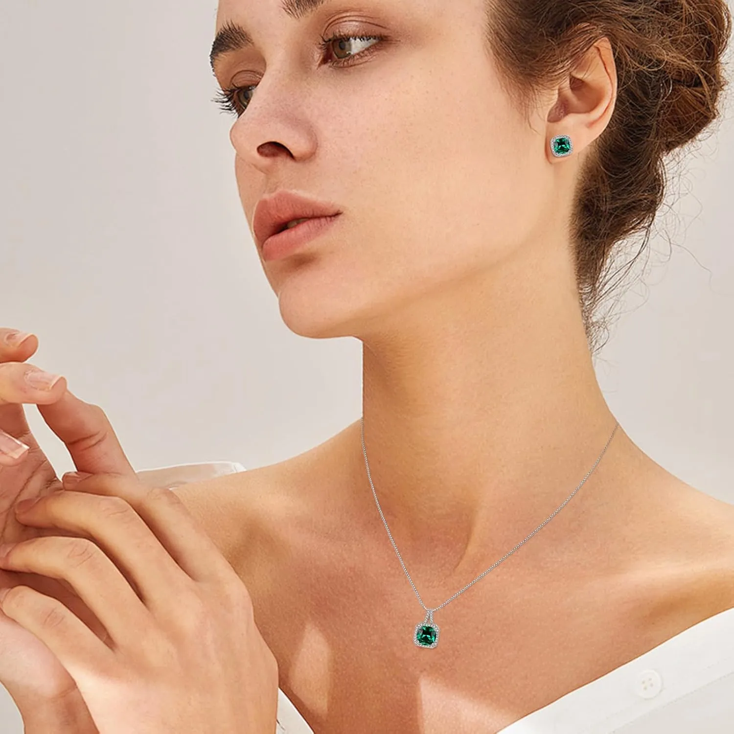 Cubic Zirconia Earrings and Necklace Set for Women 14K White Gold Plated Bridesmaid Jewelry Set for Women Silver Pendant Necklace Hypoallergenic Stud Earrings Set Jewellery Gift for Mom Wife Bride Bridesmaid