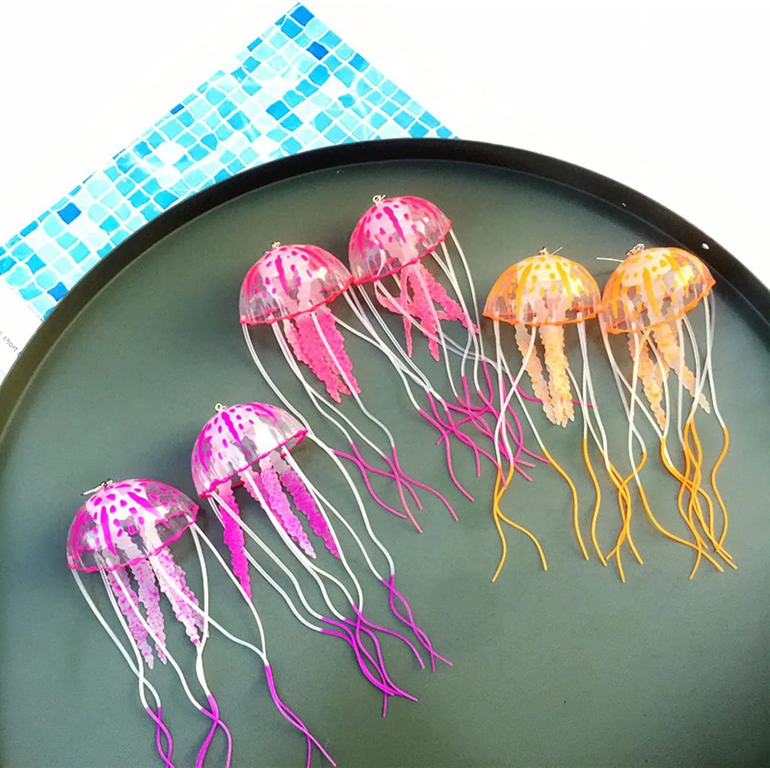 Exaggerate Glow Jellyfish Dangle Drop Weird Earrings Light up Glow in the Dark Party Decoration Vacation Music Festival Club Creative Funny Jewelry for Women