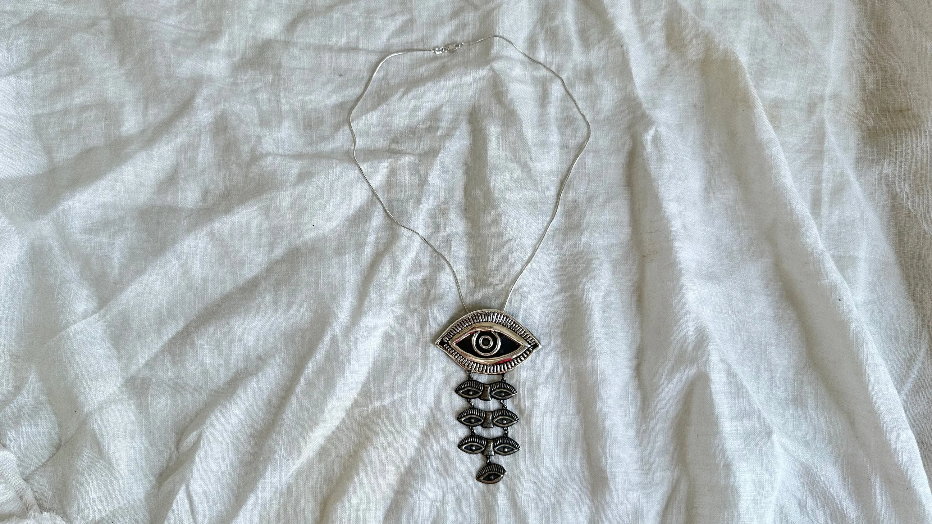 Eye Milagro Pendant Necklace. Mexico. Sterling Silver. 2030