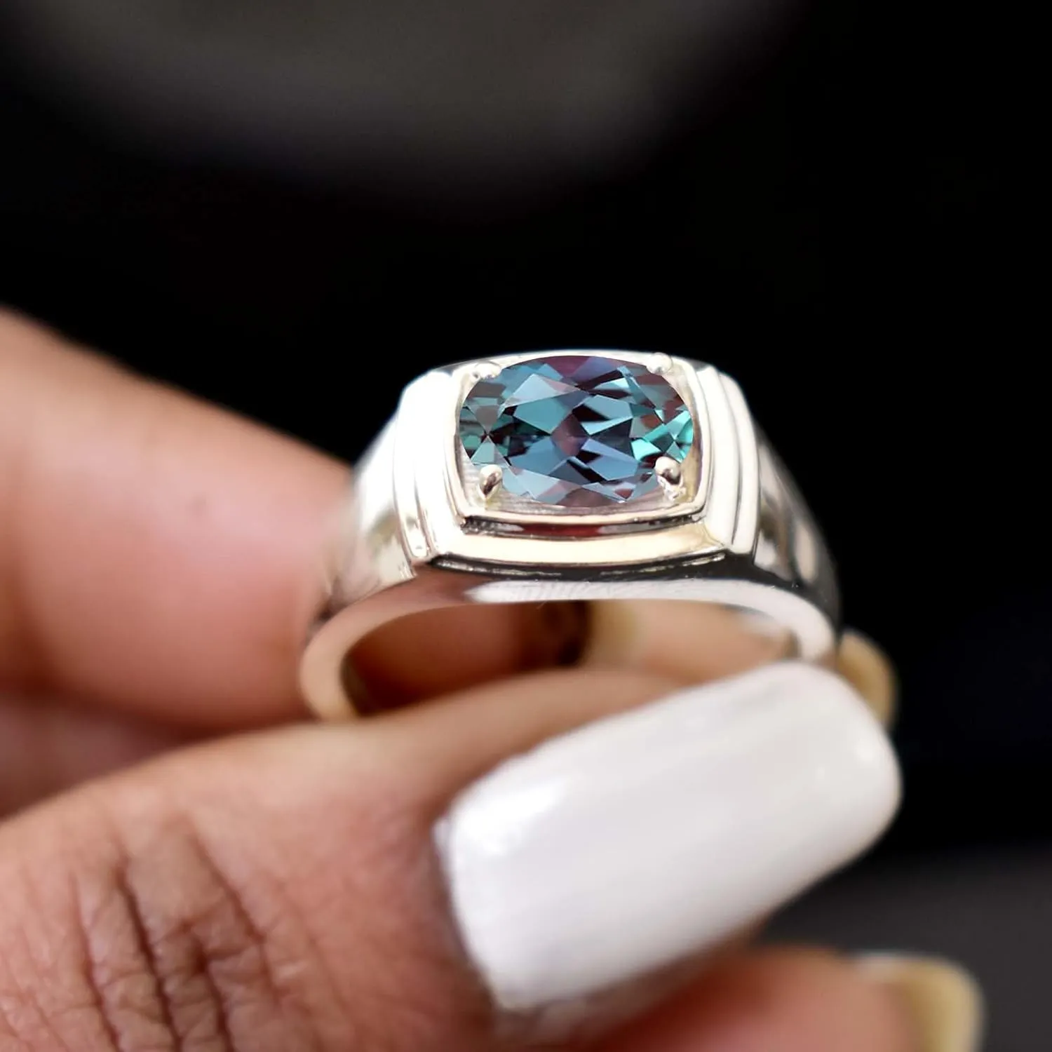 Faceted Color Changing Alexandrite Ring Genuine Gemstone Ring Hand Crafted Statement Ring For Women & Girls Wedding Anniversary Gift Fine Jewelry Unique Alexandrite Ring