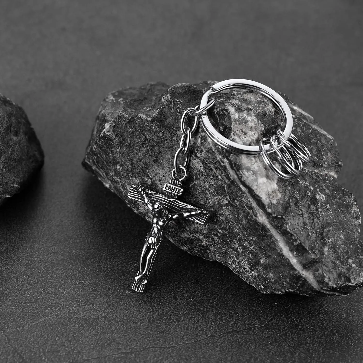 FaithHeart Norse Viking Thor Hammer Keychain for Men, Stainless Steel Mjolnir Key Rings Amulet Jewelry