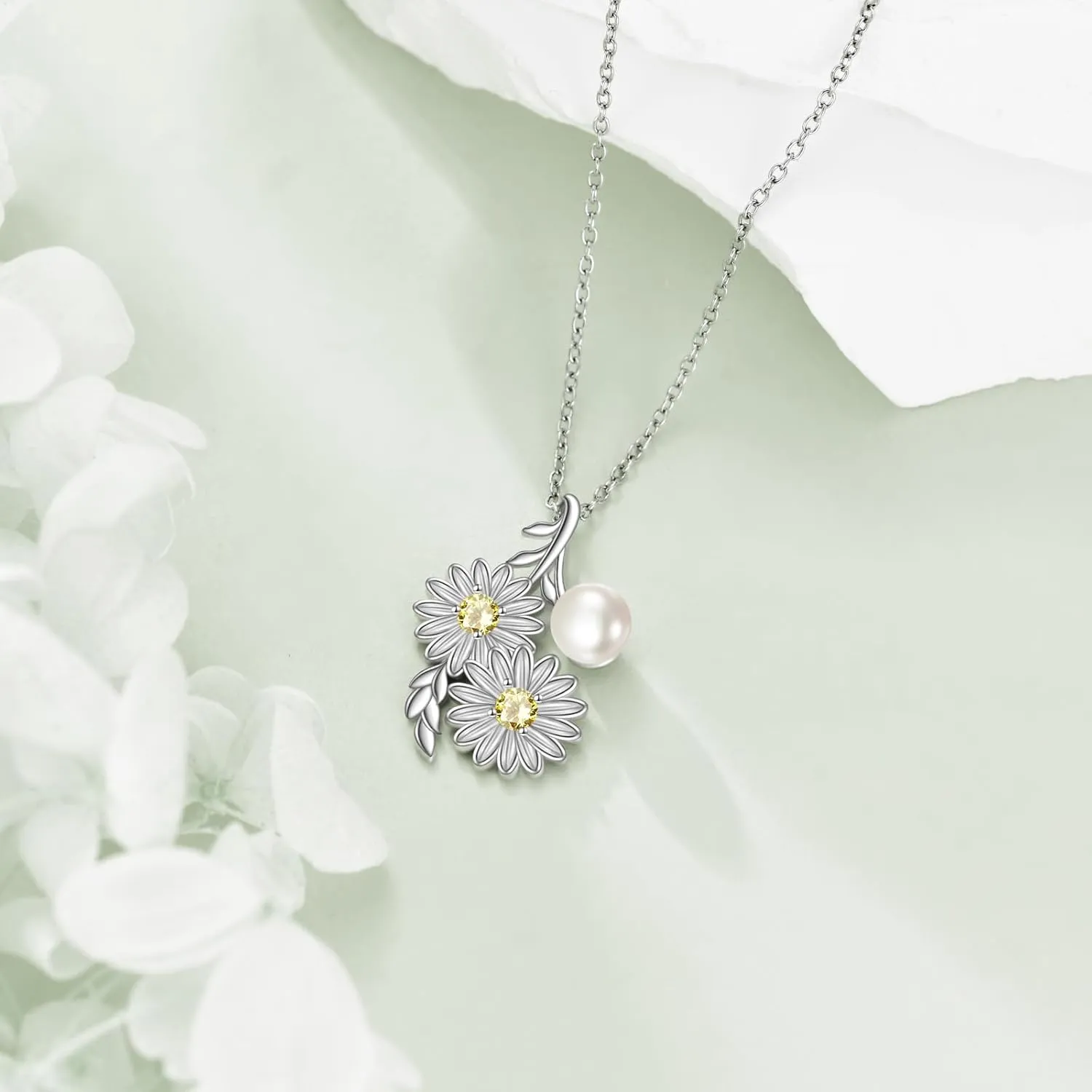 Flower Necklace Sterling Silver Daisy/Sunflower Pendant Beautiful Flower Jewelry Gifts for Women Mother