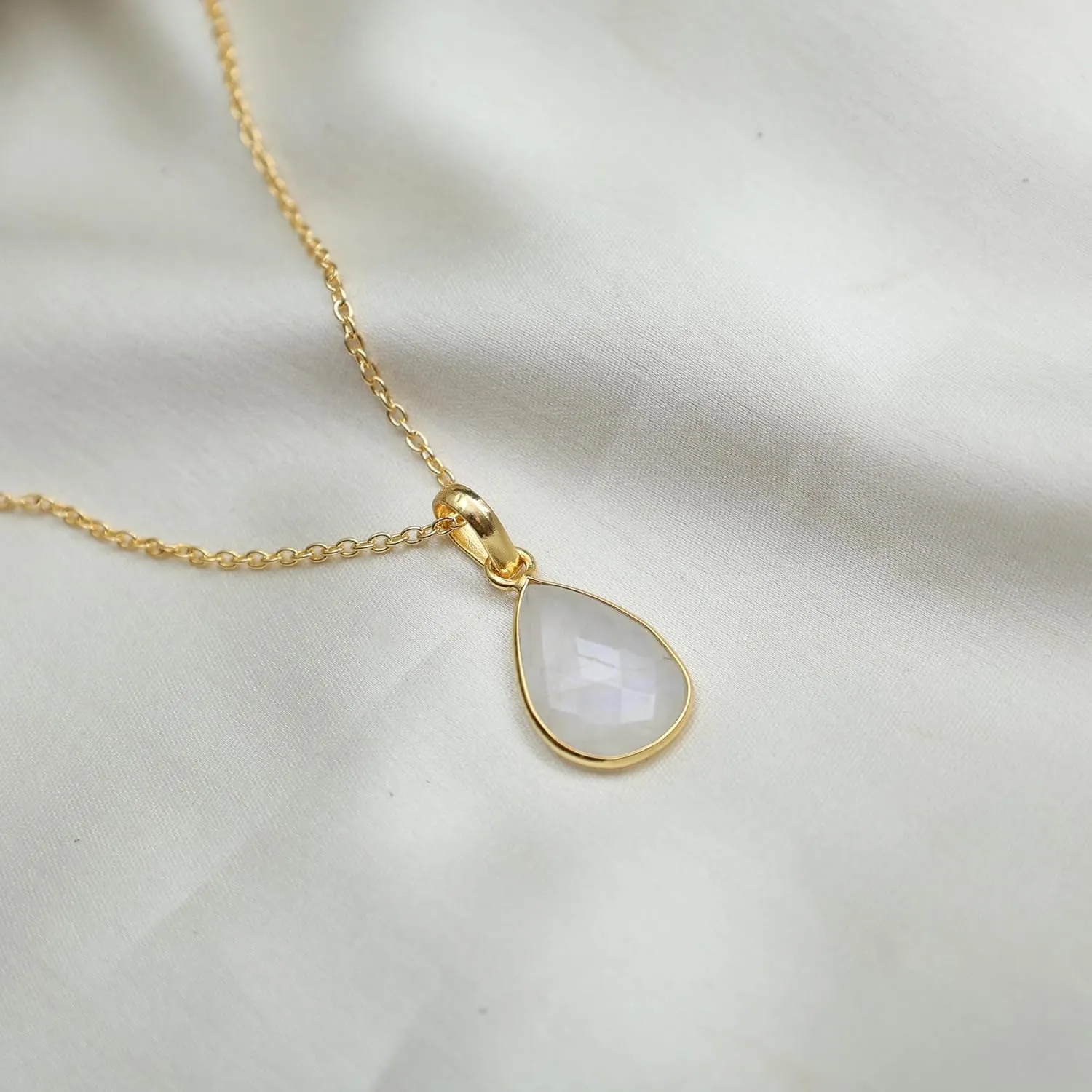 Gempires Lightweight Teardrop Crystal Pendant Necklace Handmade Gemstone Bezel Jewelry Hypoallergenic Unique Everyday Wear Jewelry For Womens 18- Inch Adjustable Chain