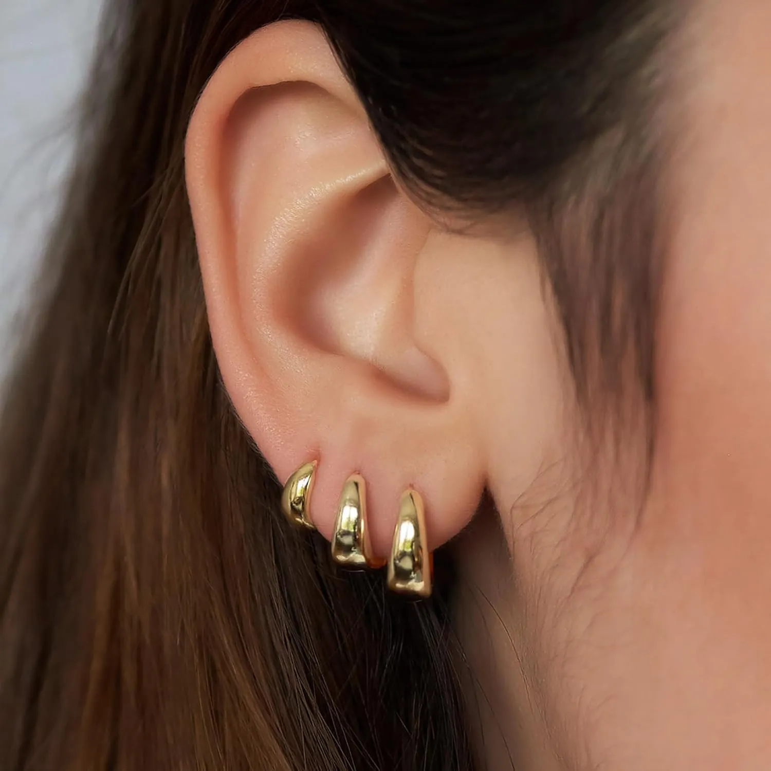 Gold Huggie Hoop Earrings Set for Women, 925 Sterling Silver Small Hoops Earring for Mulpitle Piercing Hypoallergenic Trendy Jewelry, Stack CZ Flat Back Cartilage Earings for Women's Gifts