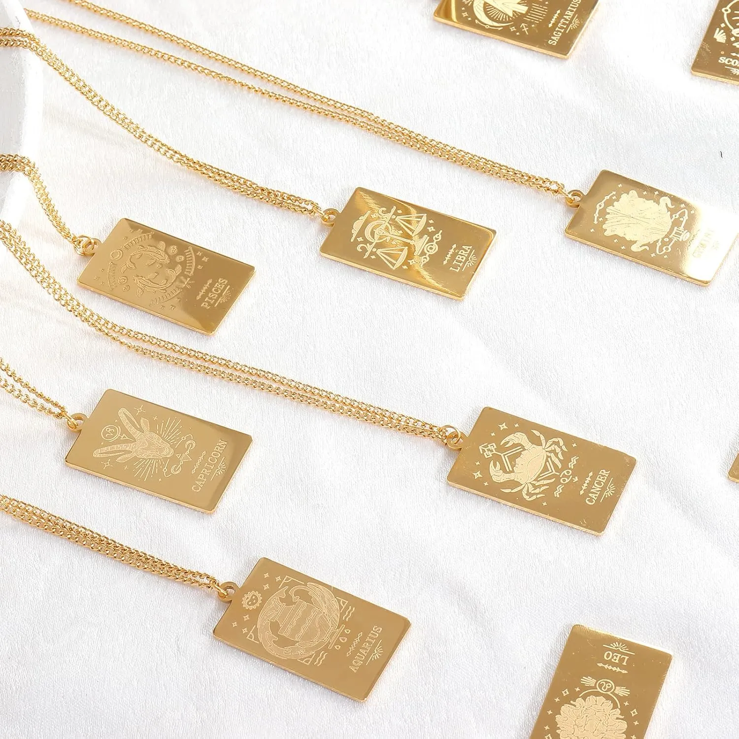 Gold Zodiac Necklace for Women Tarot Cards Zodiac Sign Necklace 12 Constellation Pendant Necklace for Women Men