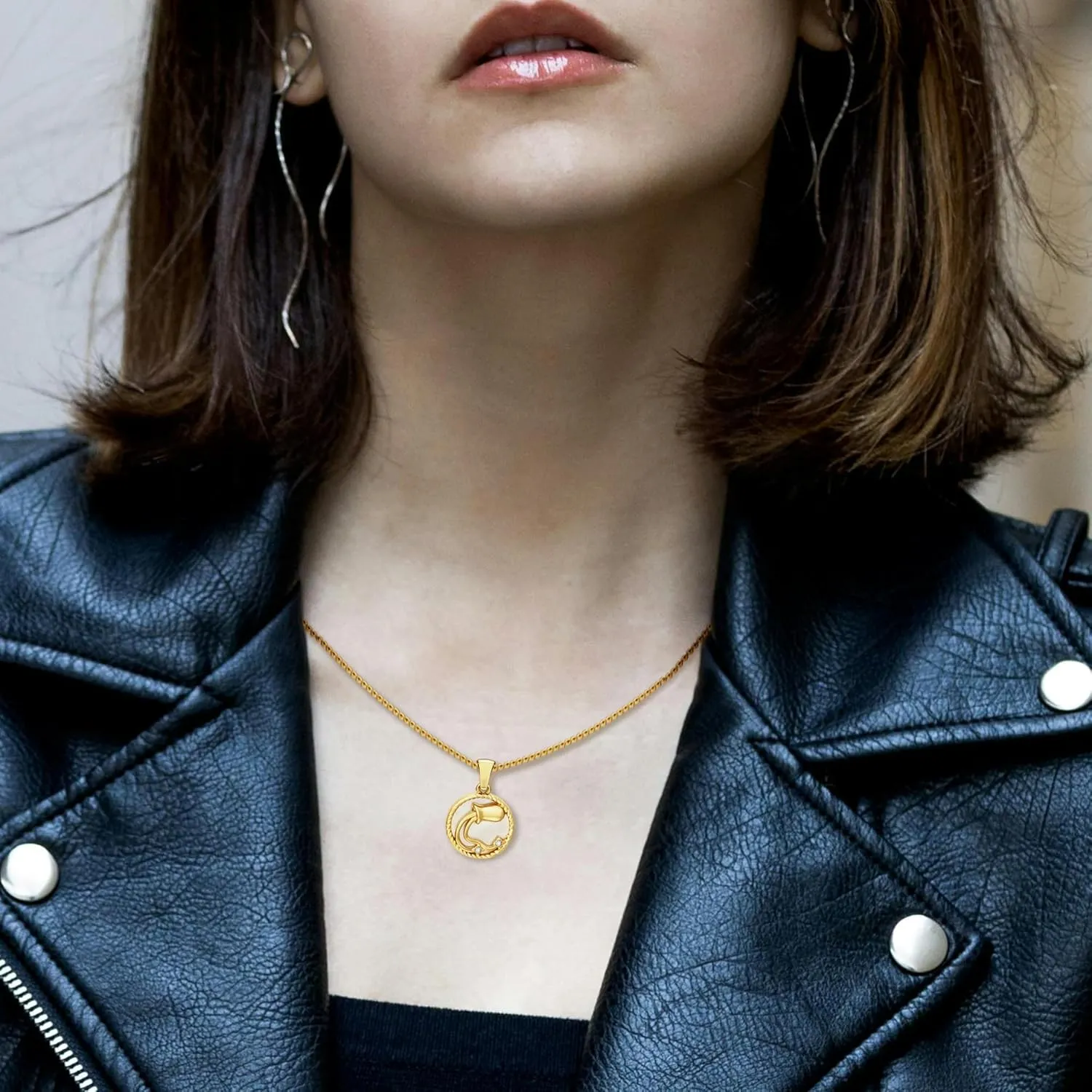 Gold Zodiac Sign Mother of Pearl Shell Coin Charm Necklace for Women Dainty Chain 18K Gold Plated Cute 12 Constellation Pendant Necklaces Trendy Astrology Horoscope Jewelry Birthday Gift