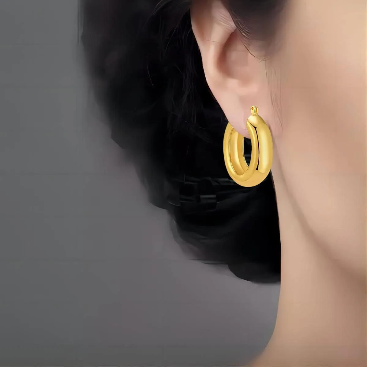 HEYu Chunky Gold Hoop Earrings - 18K Plated, Lightweight, Hypoallergenic Hoops - Minimalist Women's Jewelry - Birthday &