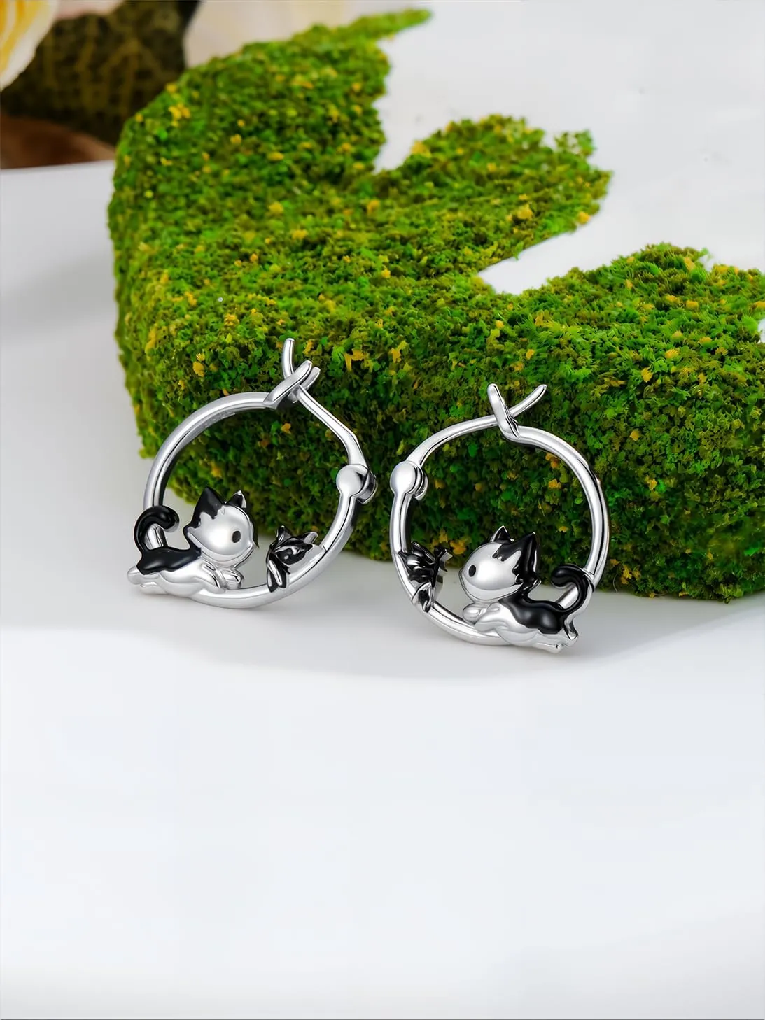 Hypoallergenic Animal Hoop Earrings for Women 925 Sterling Silver Bat/Cat/Highland Cow/Sea Turtle/Panda/Dolphin/Dog Hoop Earrings Animal Jewelry Gifts for Sensitive Ears