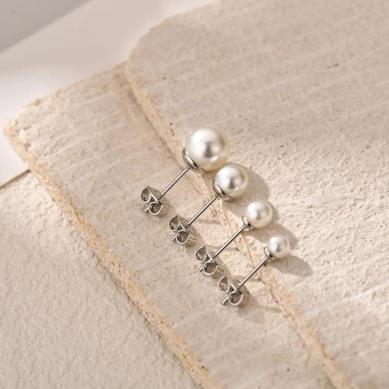 JINERA 5 Pairs Stud Earrings for Women 14K Plated Gold/Silver Pearl Ball Small Stud Earrings Set Cartilage Piercing Hypoallergenic Lightweight Flatback Earrings Jewelry Gifts for Women