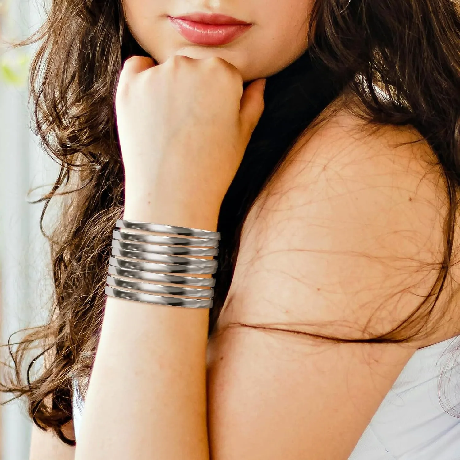 Linkidea Plus Size Bangle Bracelets Set for Women, Set of 8 Stainless Steel Extra Large Round Bangles
