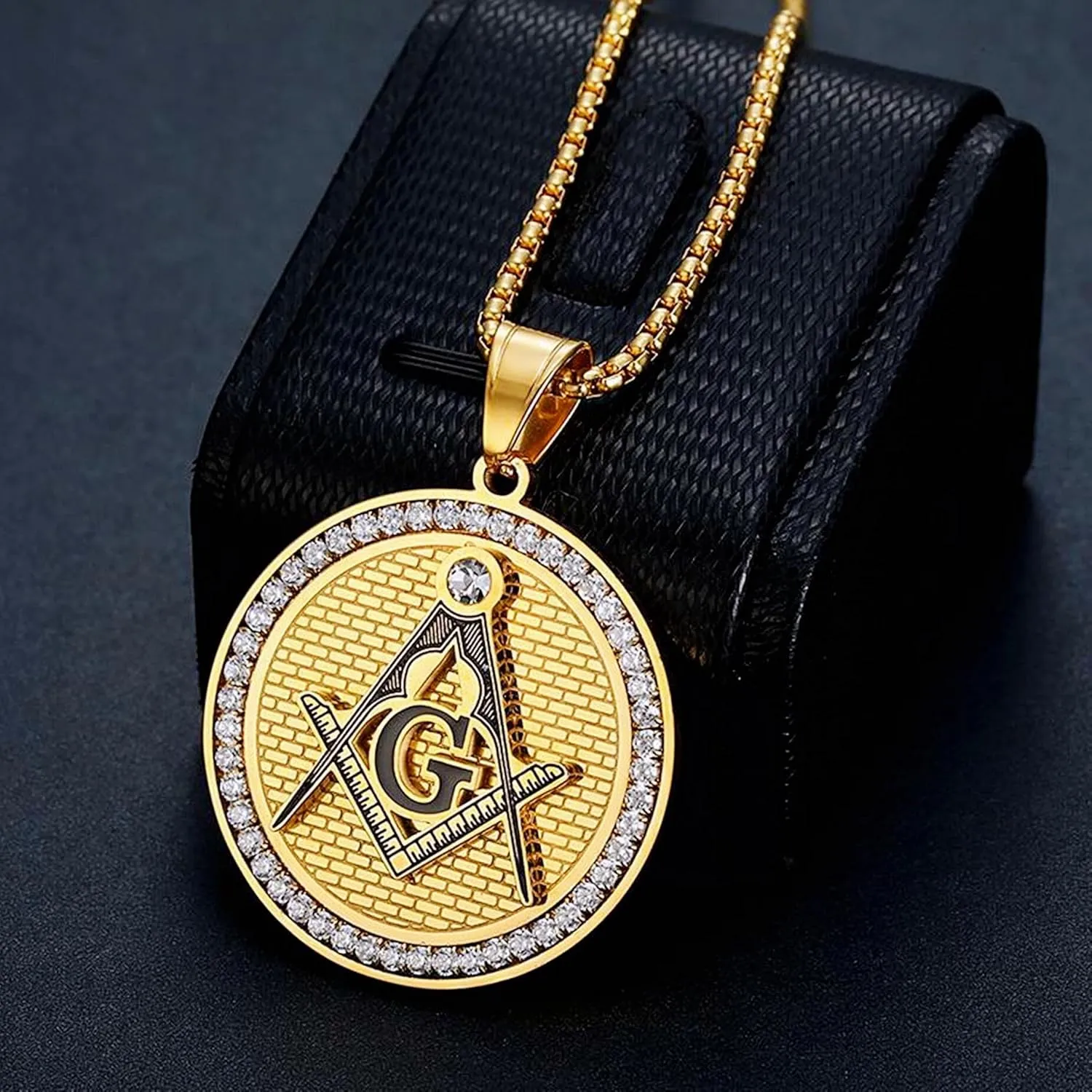 Masonic Chain for Men Iced Out Pendant Christian Cross Round Pendant Necklace Religion Style Hip Hop Punk Rock Clubs Disco men jewelry Cuban Link chain for men things for teens