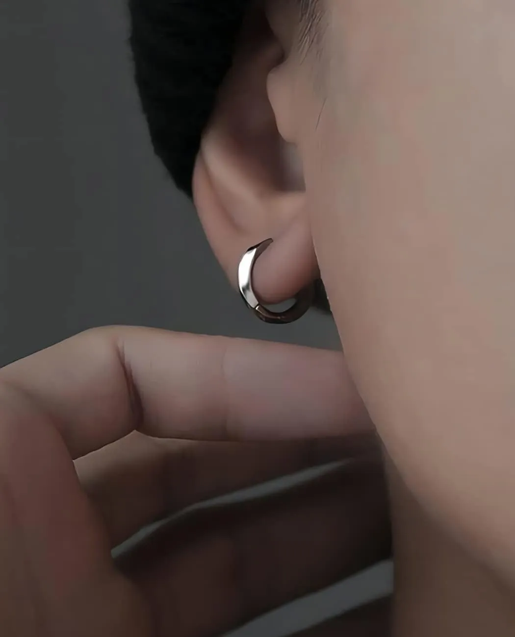 Men's Earring Hoop 925 Sterling Silver Hoop for Men Round Huggie Mens Hoops Earrings Ear Piercings