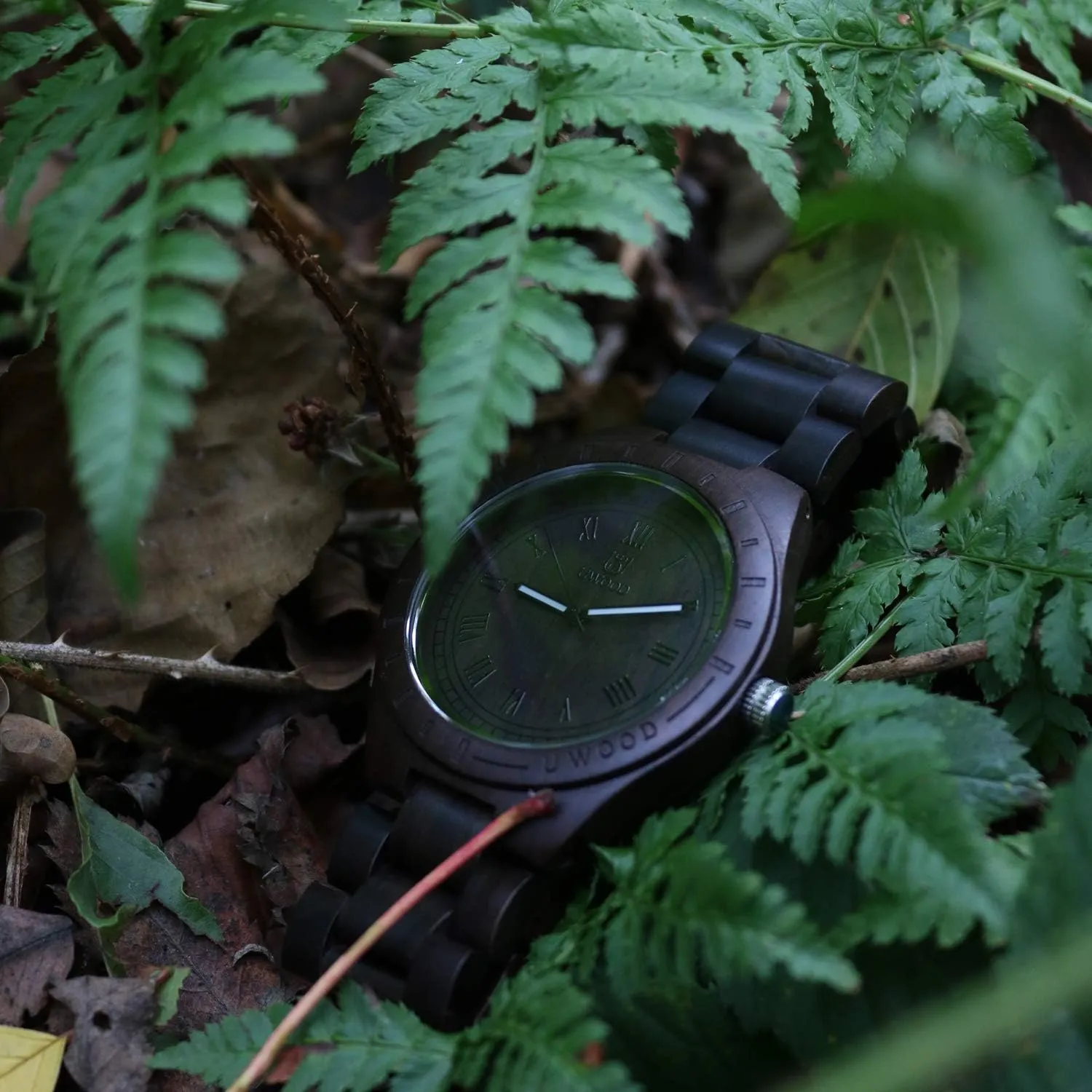 Mens Light Weight Unique Wood Watch, Uwood Series Handmade Sandalwood Analog Quartz Vintage Roman Number Natural Wooden Wristwatch