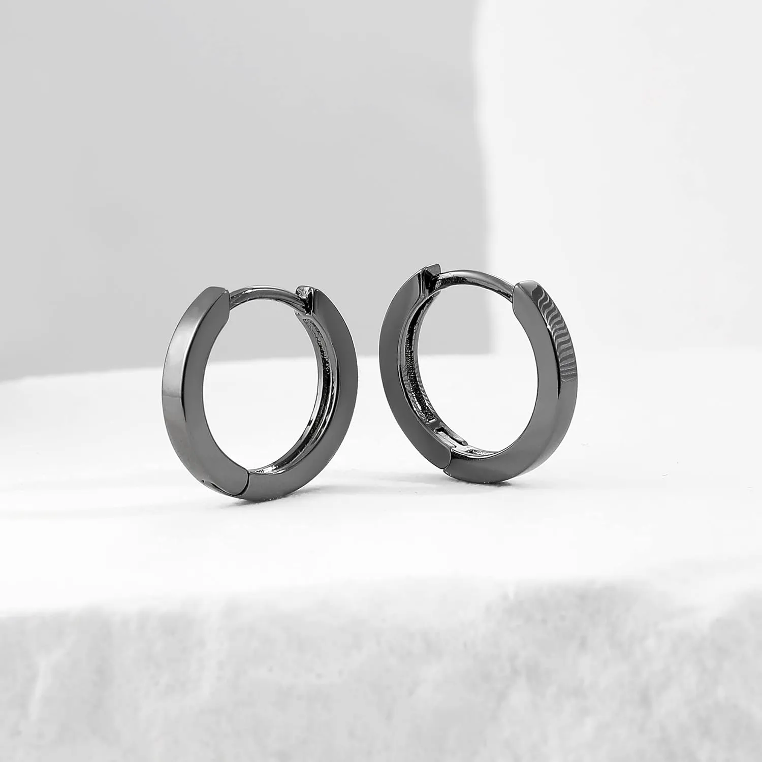 micuco Small Gold Hoop Earrings for Women 14K Gold Plated Huggie Hoop Earrings