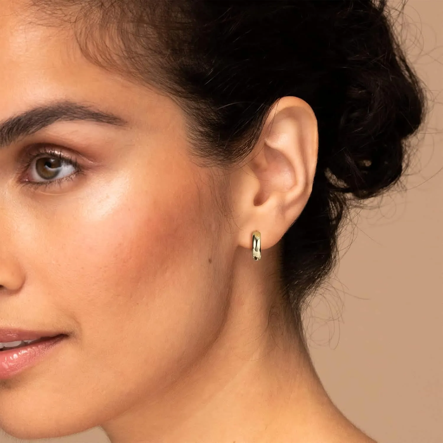 Milacolato Gold Hoop Earrings for Women Small Huggie Hoop Earrings | 14K Gold Plated Sterling Silver Hoop Earrings | Cartilage Hoop Earrings | 12/18/25mm