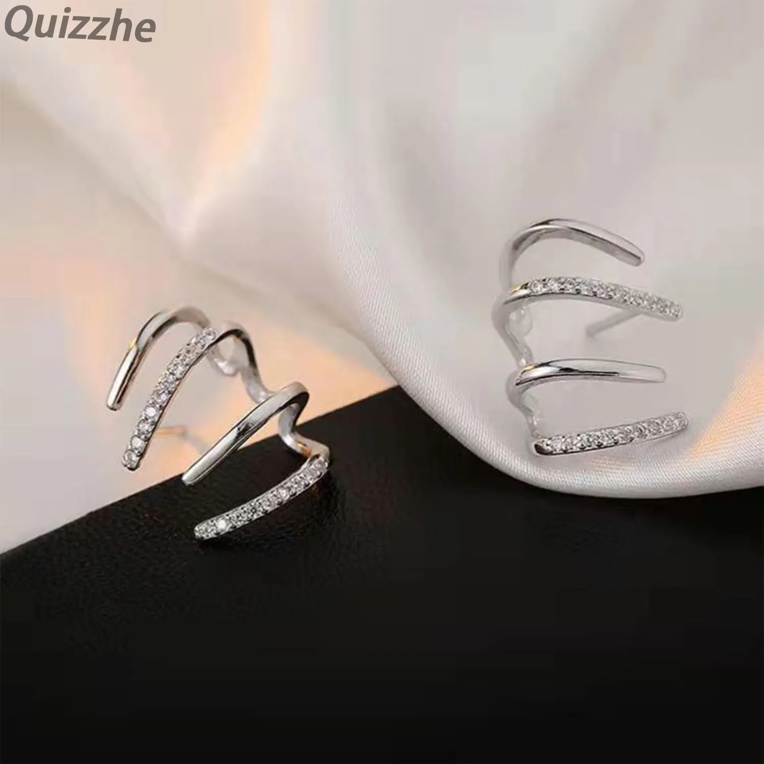 Minimalist Claw Earrings Silver Mini Half Hoop Earrings Dainty Cubic Zirconia Claw Ear Cuffs Wraps Earrings Cute Illusion Earrings Trendy Piercing Cartilage Earrings Simple Jewelry for Women