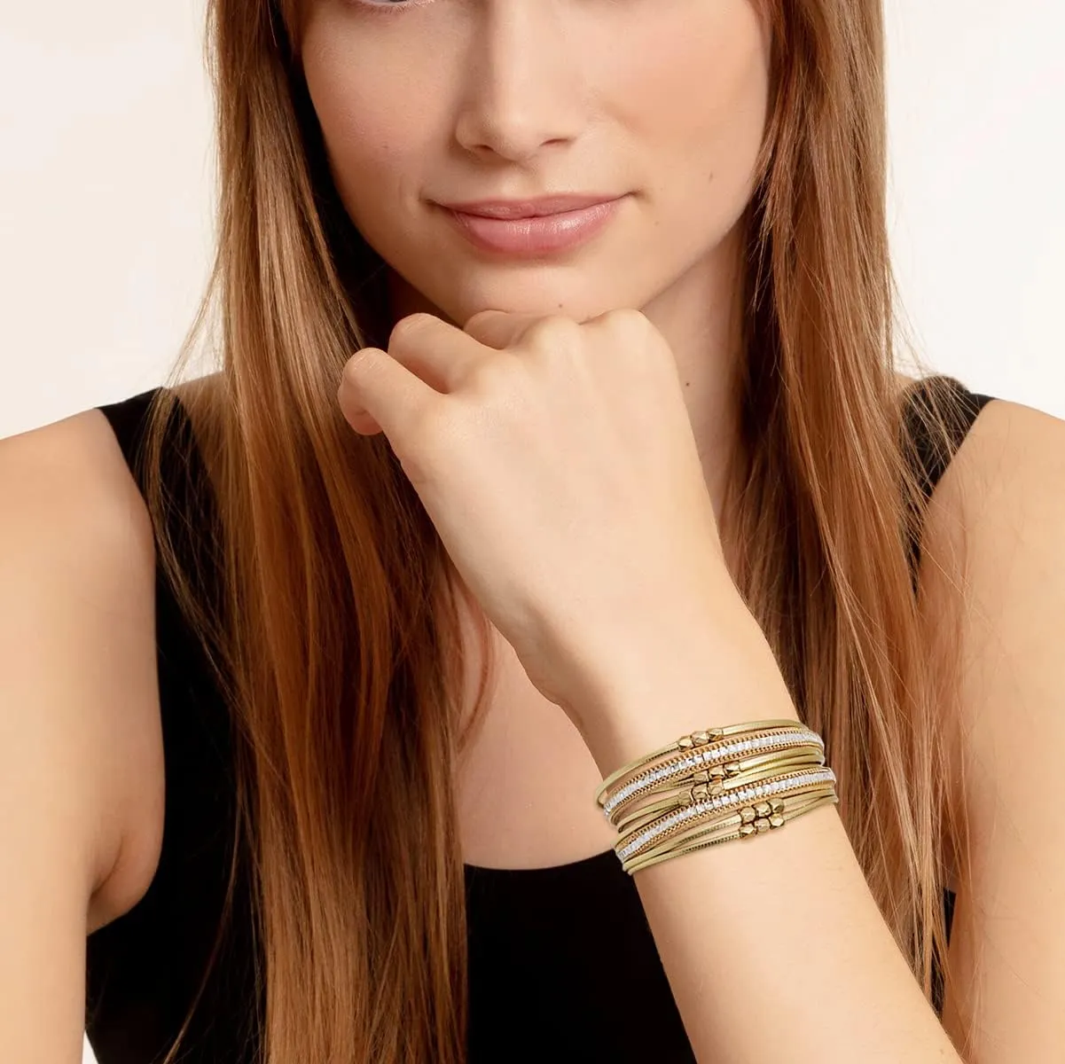 Multi-layer Leather Bracelets Multi-strand Wrap Bracelets Handmade Braided Rope Cuff Bangle with Magnetic Buckle Jewelry