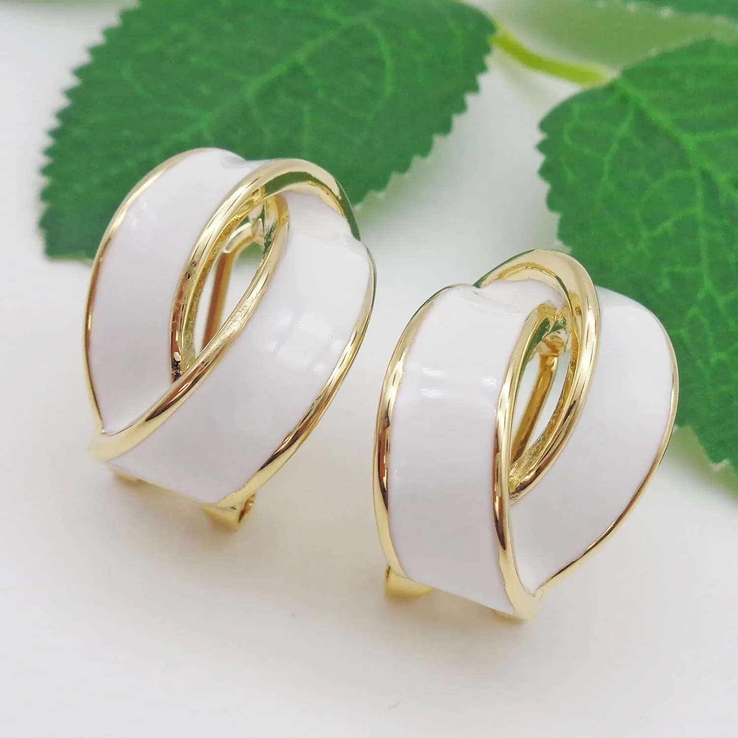 Navachi 18k Gold Plated Pink Winding Ribbon Acetate Omega Back Az2193 Earrings