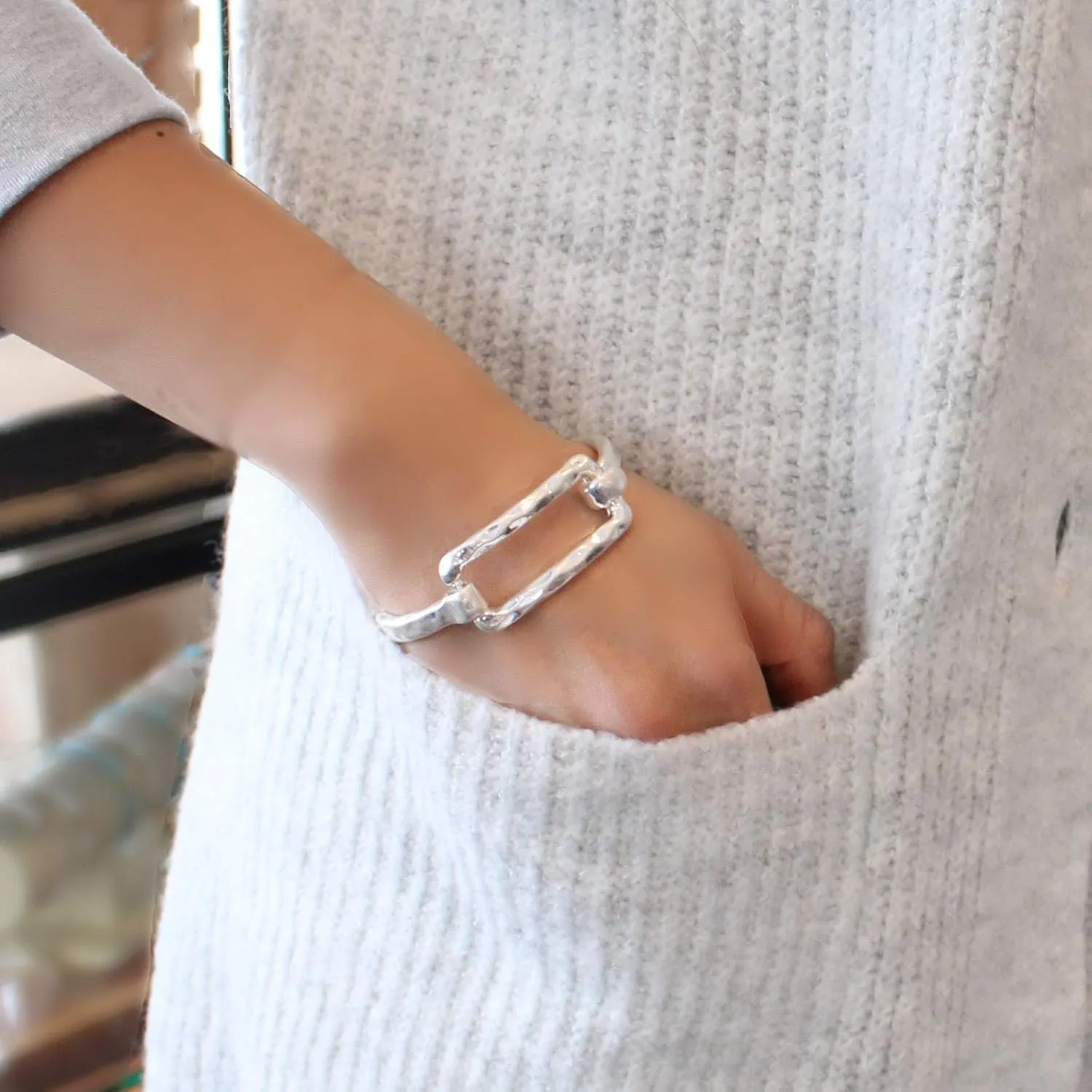 POMINA Chunky Gold Fashion Bangle Cuff Bracelet Geometric Shape Tension Bangle Hammered Unique Style Gold Silver Bracelet for Women