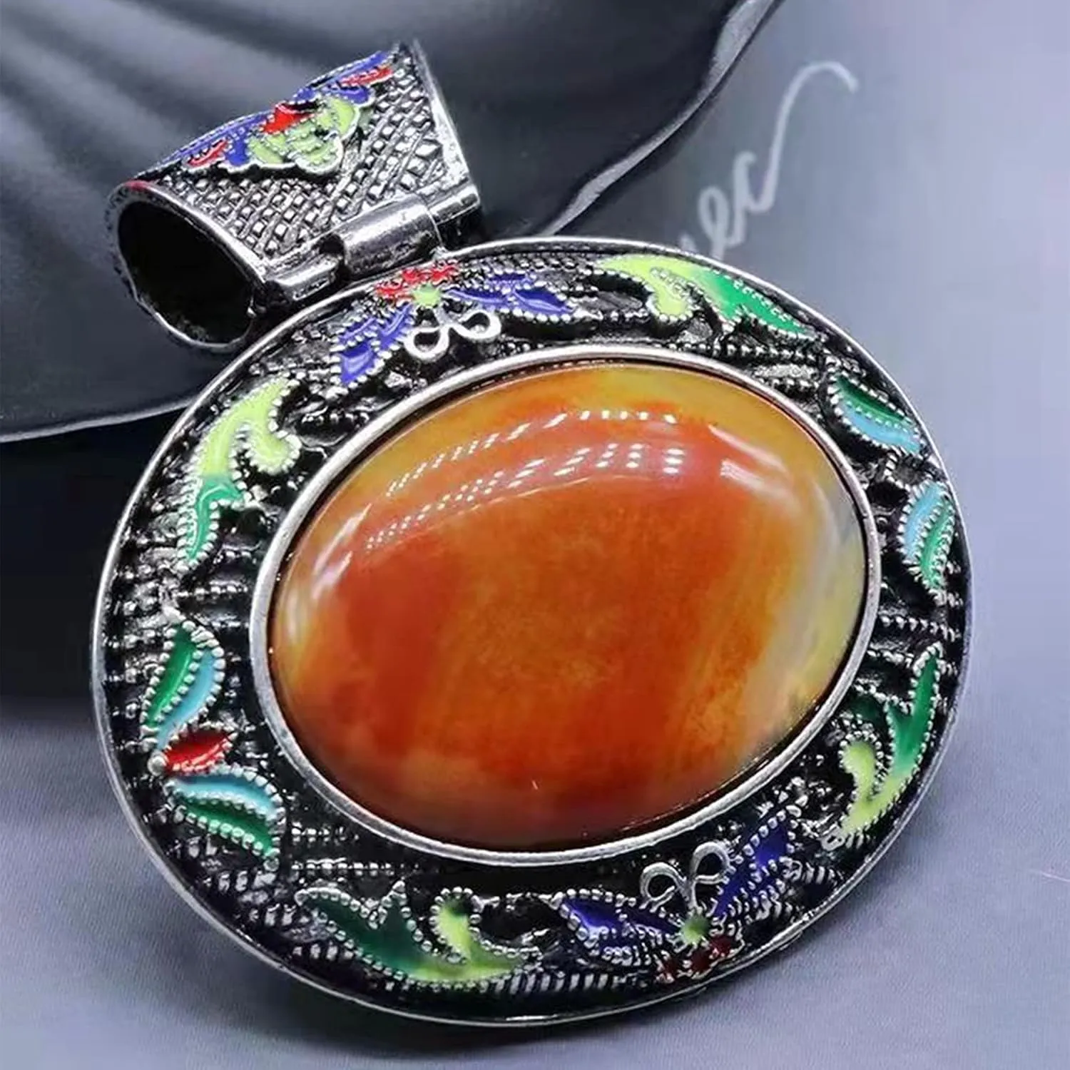 Real Carnelian Crystal Necklace Valentine's Day Gifts for Women Raw Gemstone Chakra Healing Stones Genuine Red Crystal Pendant Energy Spiritual Jewelry, USA