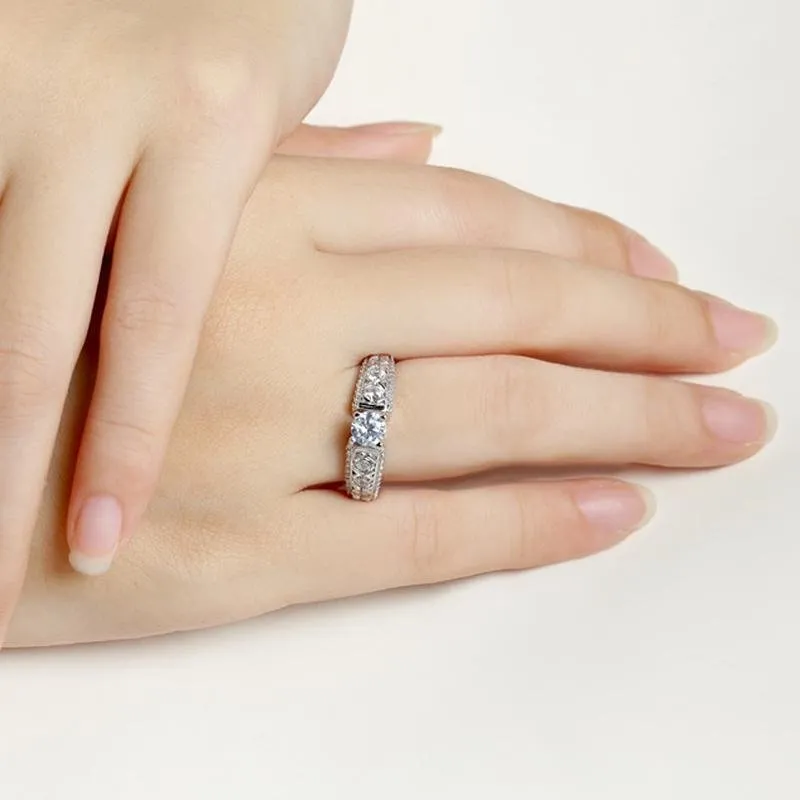 Round Cut 925 Sterling Silver Ring with Accents