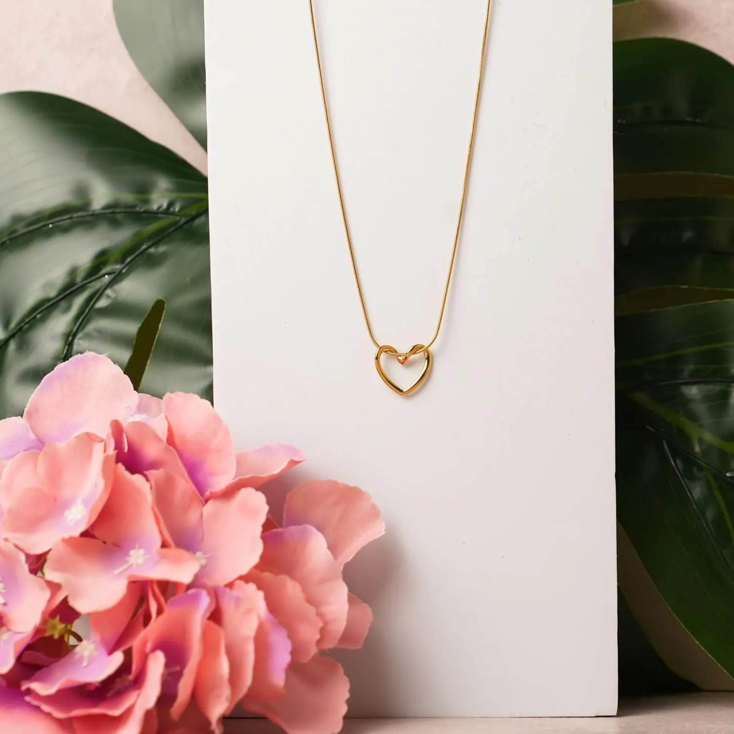 Single Heart Necklace for Women 14k Gold Plated Heart Necklace Simple Heart Necklace as Unique Gifts for Women, Adjustable Length Gold Necklace For Women