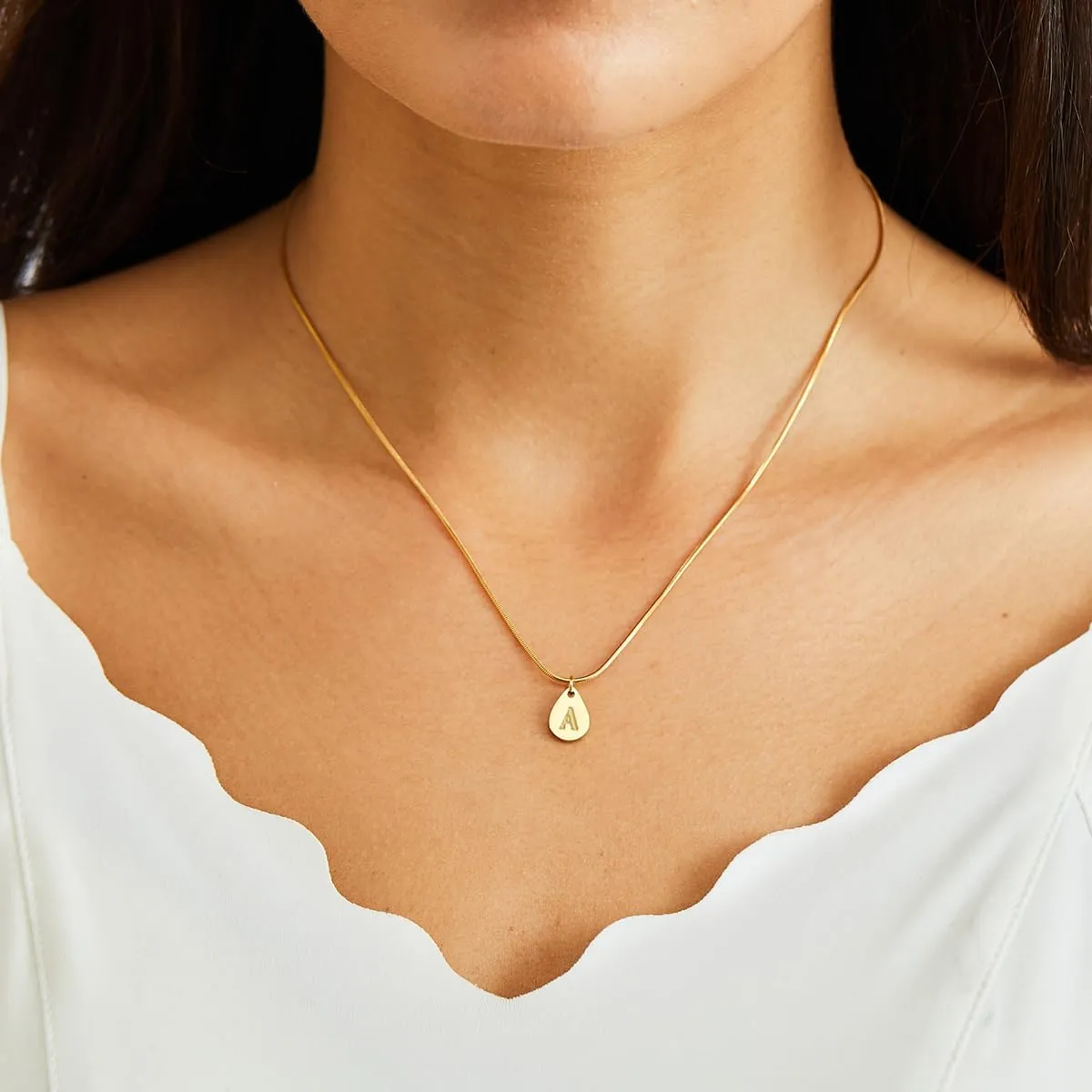 SKQIR Teardrop Initial Letter Necklaces for Women Girls,14k Gold Plated Letter A-Z Tiny waterdrop Pendant Letter Necklace for Women Dainty Minimalist Gift for girls