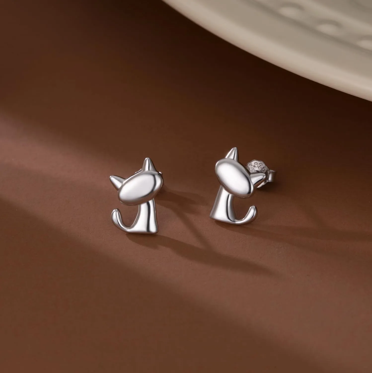 SLUYNZ 925 Sterling Silver Cat Stud Earrings for Women Teen Girls Cute Cat Earrings Studs Animal Earrings Cat Jewelry for Cat Lovers