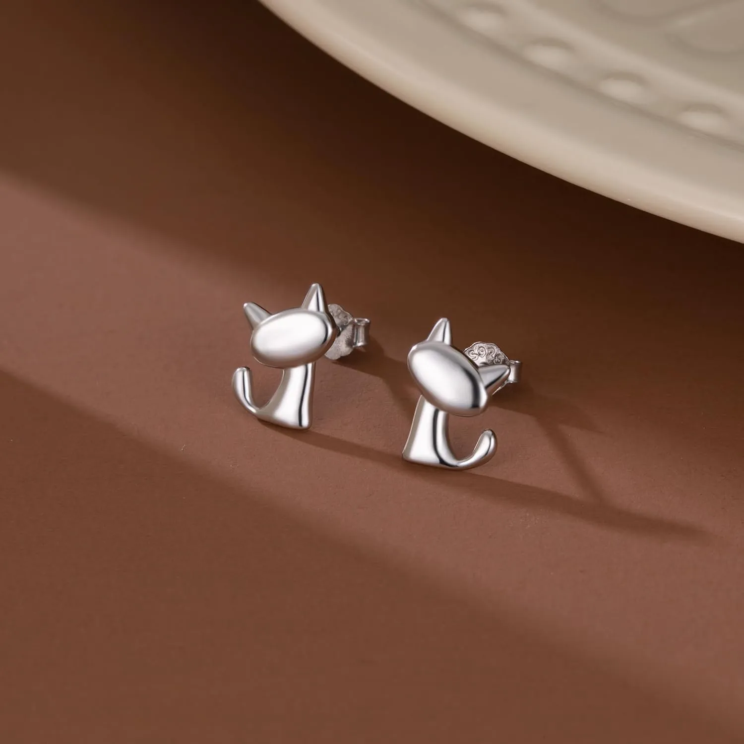 SLUYNZ 925 Sterling Silver Cat Stud Earrings for Women Teen Girls Cute Cat Earrings Studs Animal Earrings Cat Jewelry for Cat Lovers