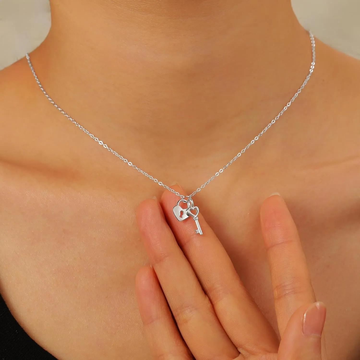 SUYACS Heart Lock Key Necklaces for Women Couple 925 Sterling Silver Love Heart Pendant Necklace Dainty 14K Gold Plated Padlock Collar Choker Chain Birthday Gifts for Girlfriend