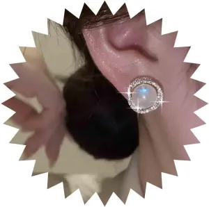 Vintage Crystal Circle Pearl Earrings Gold Halo Pearl Stud Earrings Cz Twisted Hoop Earrings Bridal Pearl Geometric Earrings Jewelry for Women