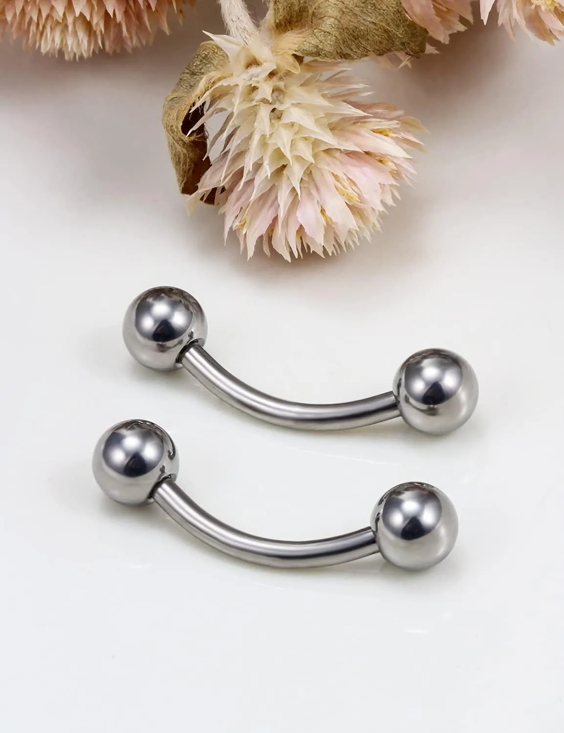 Vsnnsns 14G 16G Eyebrow Piercing Jewelry G23 Titanium Curved Barbell Eyebrow Ring Vertical Labret Lip Jewelry Rook Daith Earrings Piercing Jewelry for Women Men 6mm 8mm 10mm 12mm 14mm 16mm