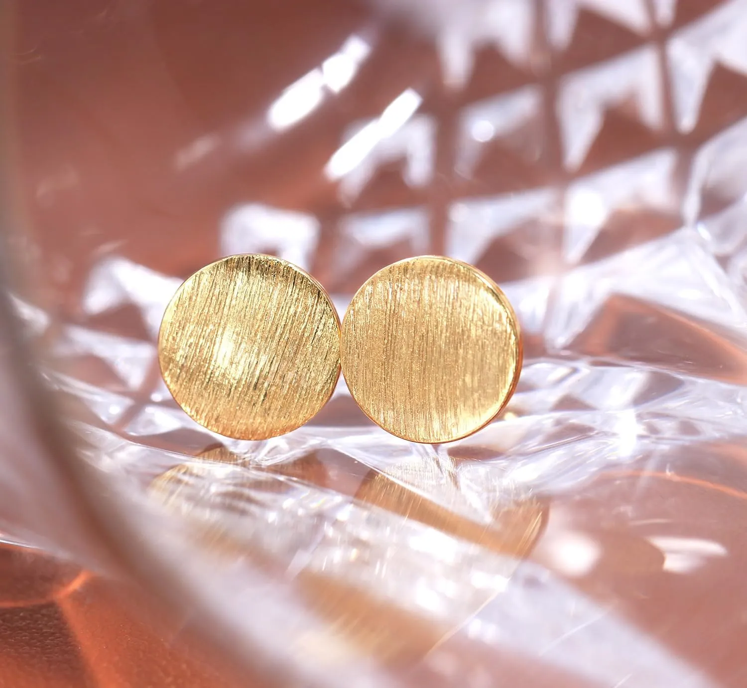 Wicary 14K Gold Plated Sterling Silver Curved Round Stud Earring Brushed Disc Gold Earrings for Women